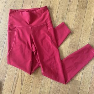 Old navy Powersoft Elevate leggings 7/8 length.